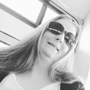 Meet your Posher, Candice